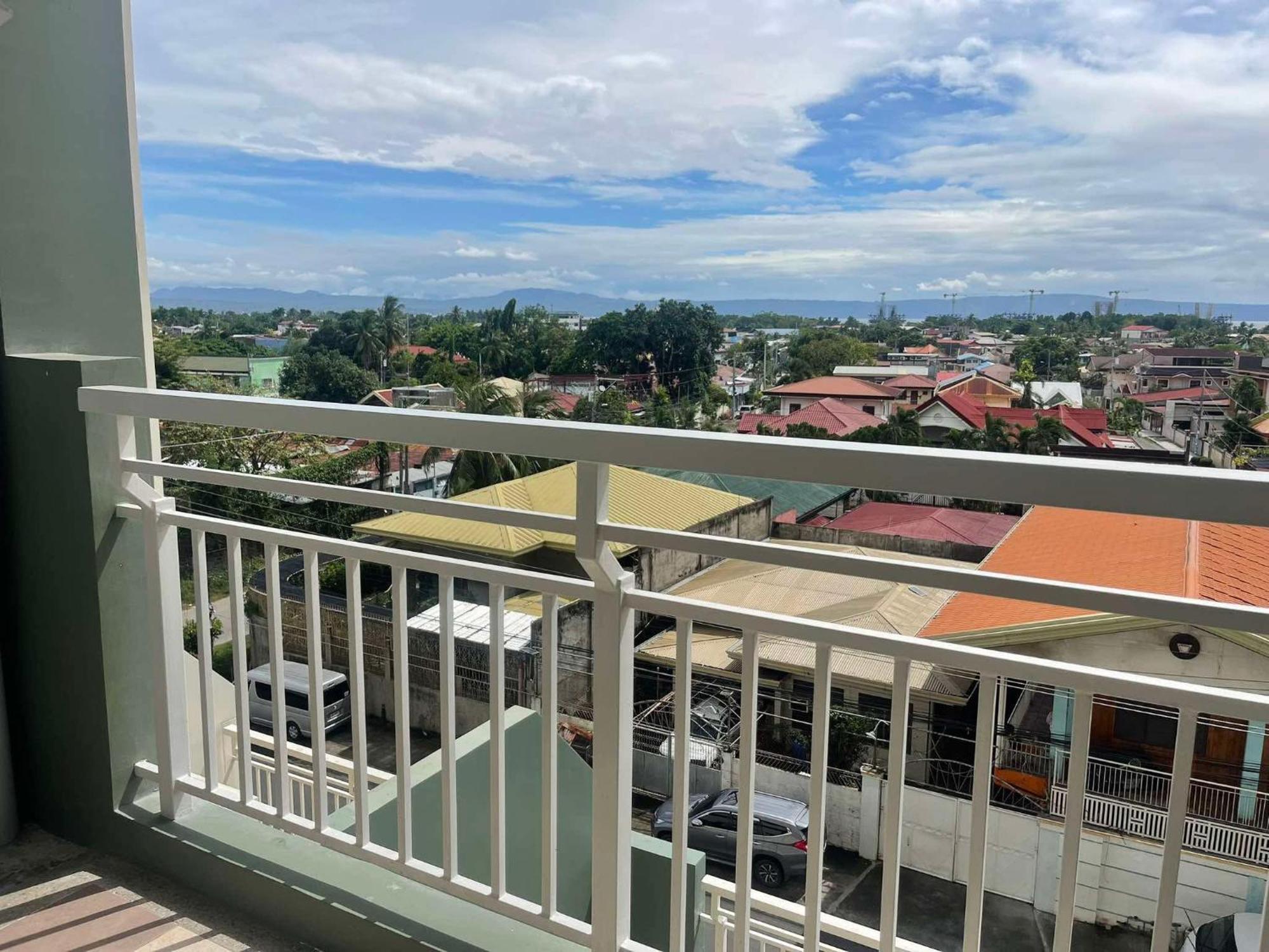 Verdon Parc Davao City With Balcony By Darpm Exterior foto